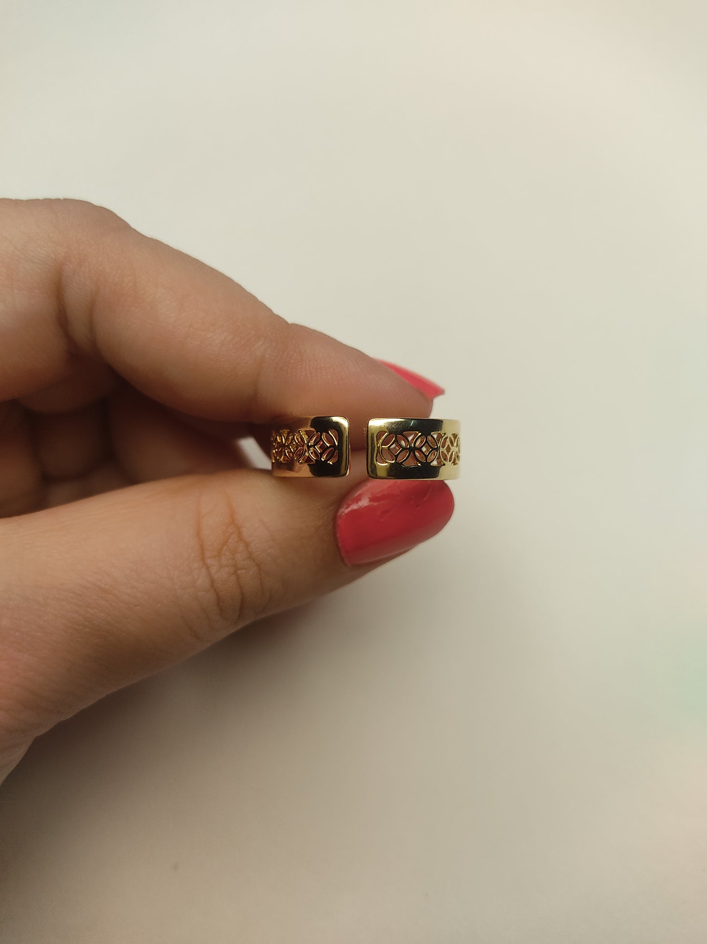 004 Gold Floral Band.
