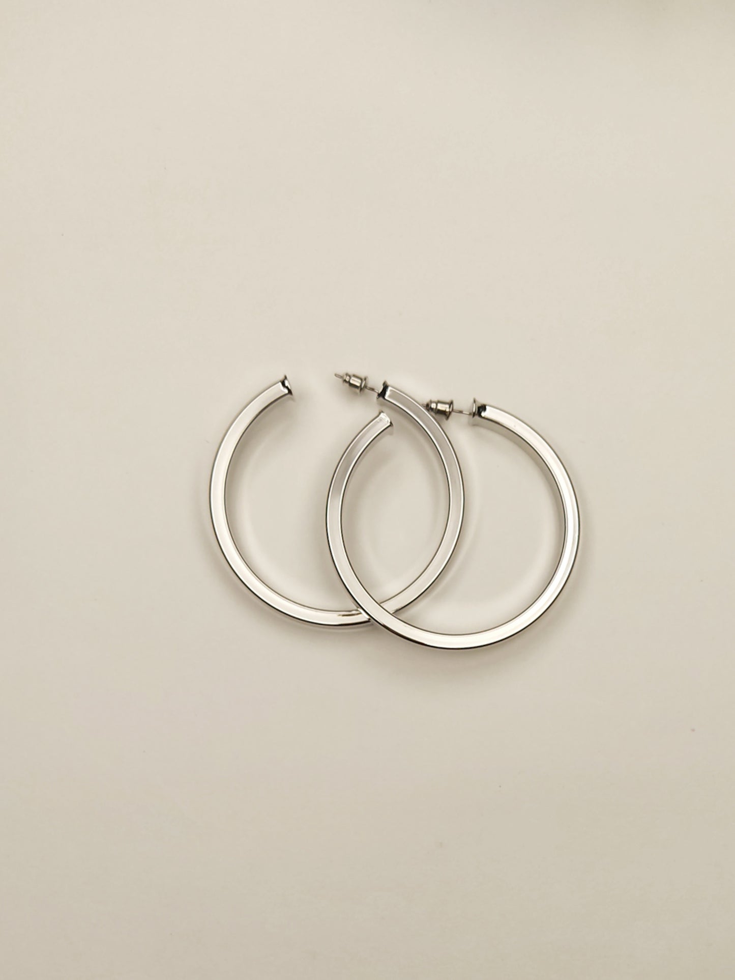 020 Large Classic Silver Hoops
