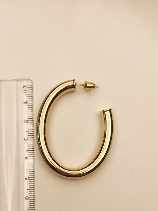 031 Medium Gold Oval Hoops