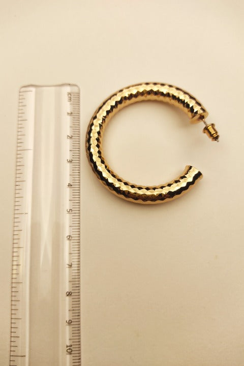 032 Medium Gold Shimmer Hoops