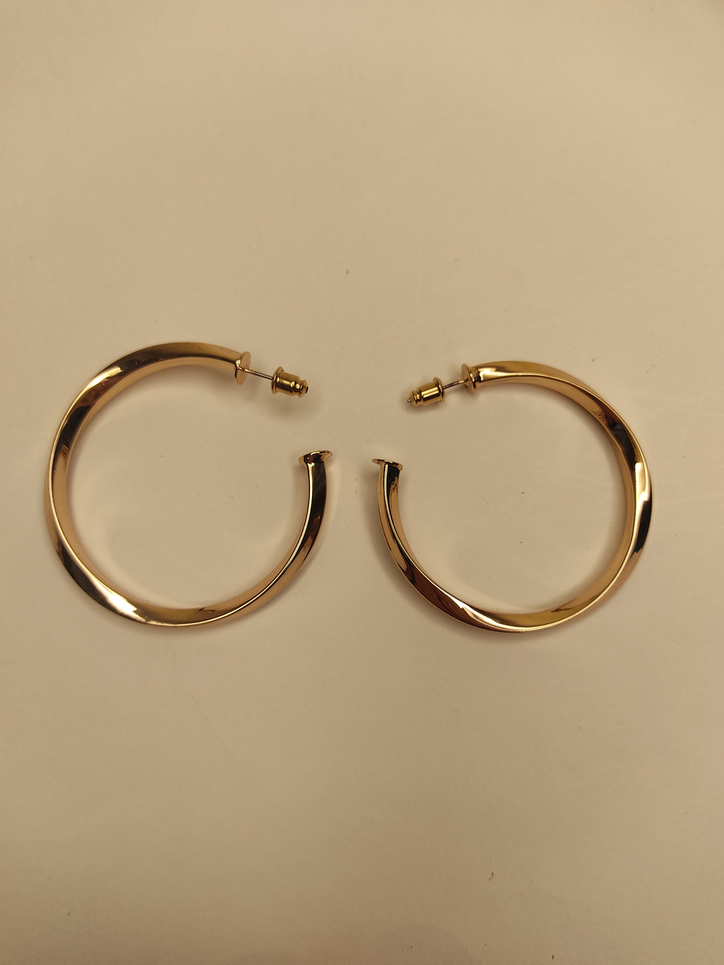 034 Large Gold Spherical Twist Hoops
