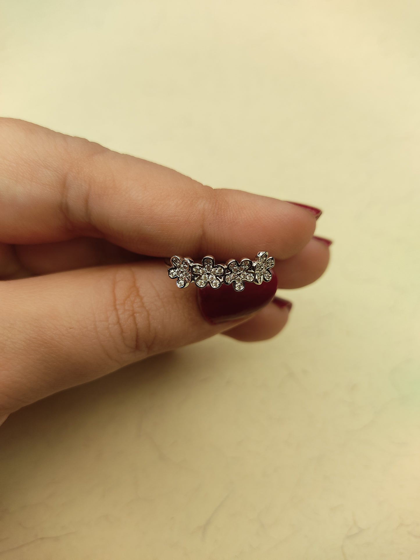 074 Silver Flower Cocktail Ring