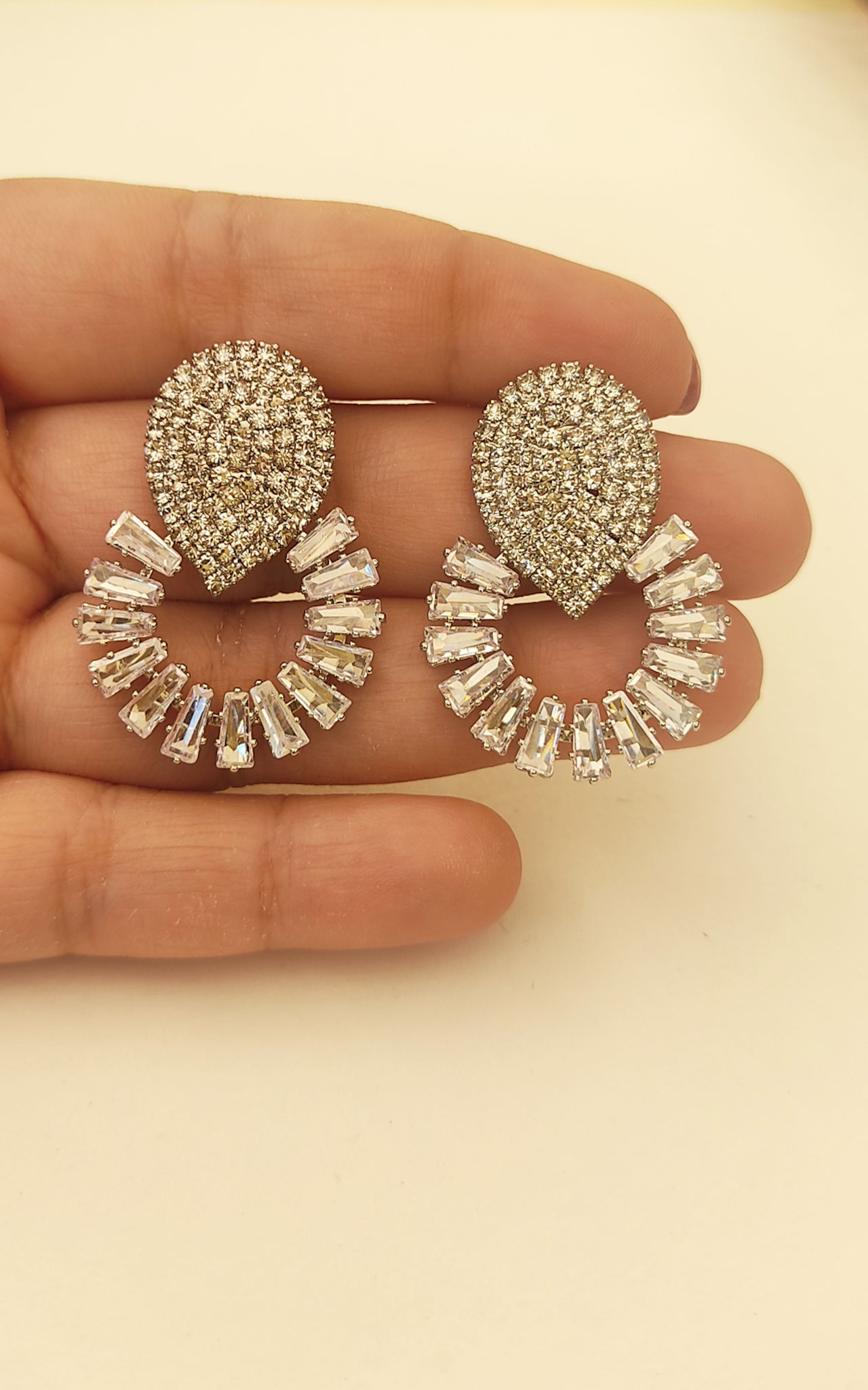 110 Silver American Diamond Earrings
