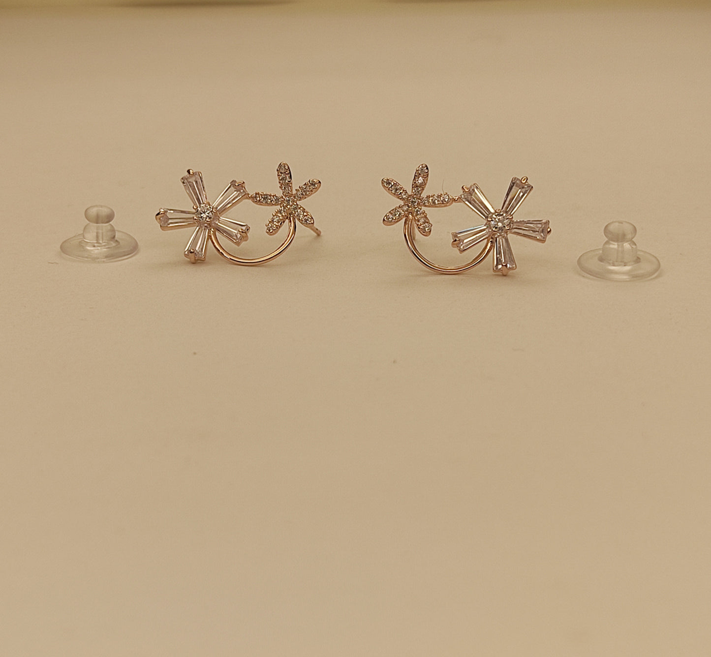 120 Rose Gold Dainty Flower Studs