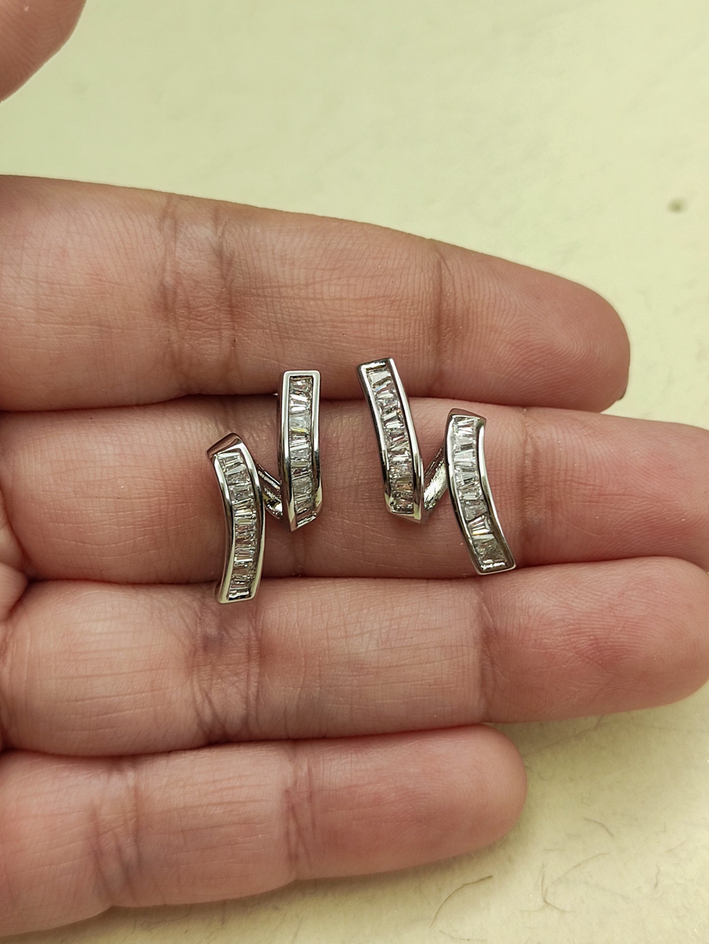 146 Silver Spiral Studs