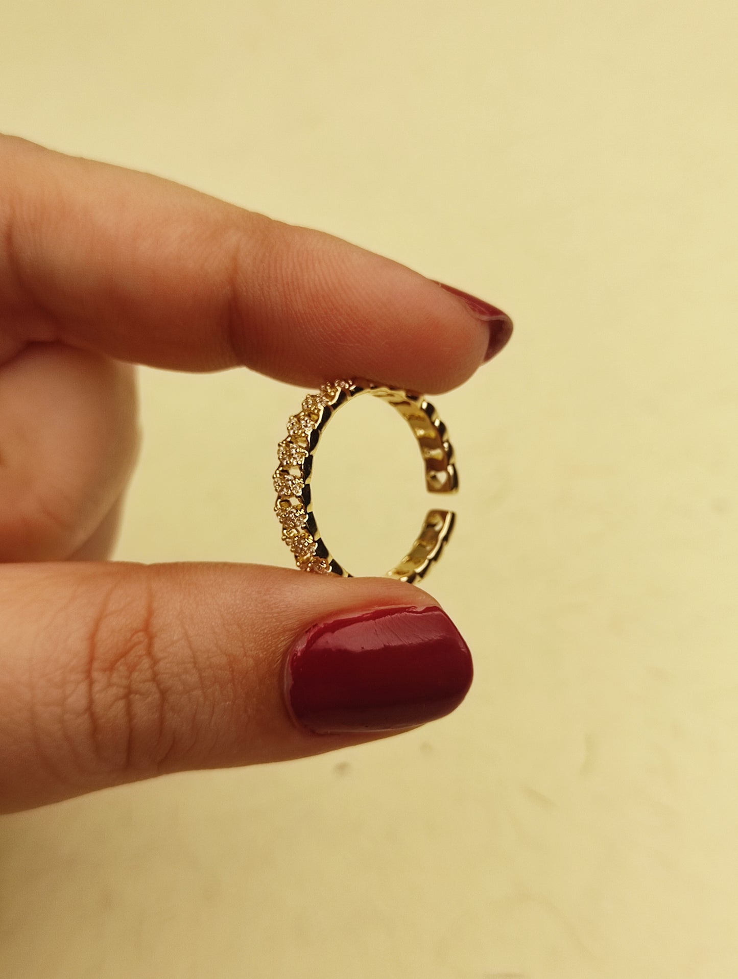 156 Gold Chain Dainty Band