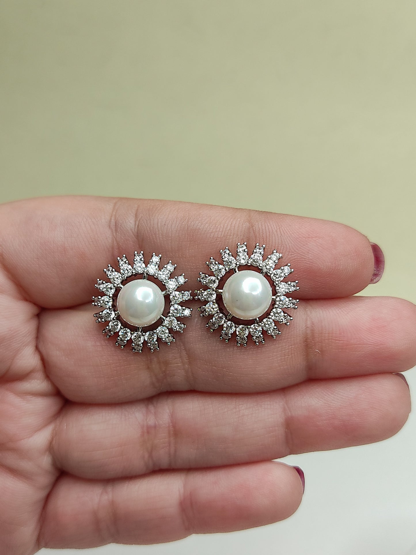 192 Silver Sun Studs