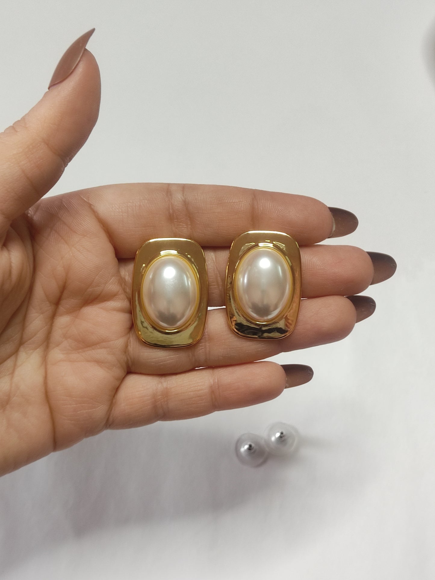 288 Gold and Pearl Rectangle Studs