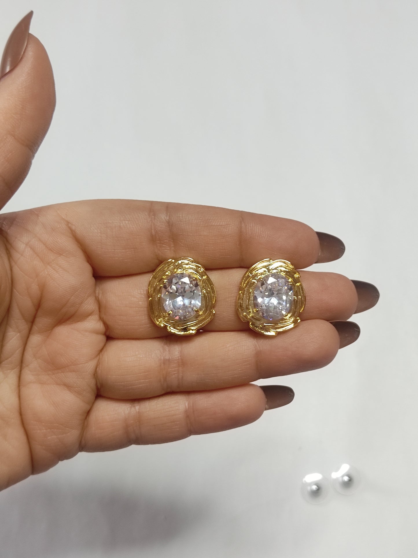 291 Gold Nest Studs