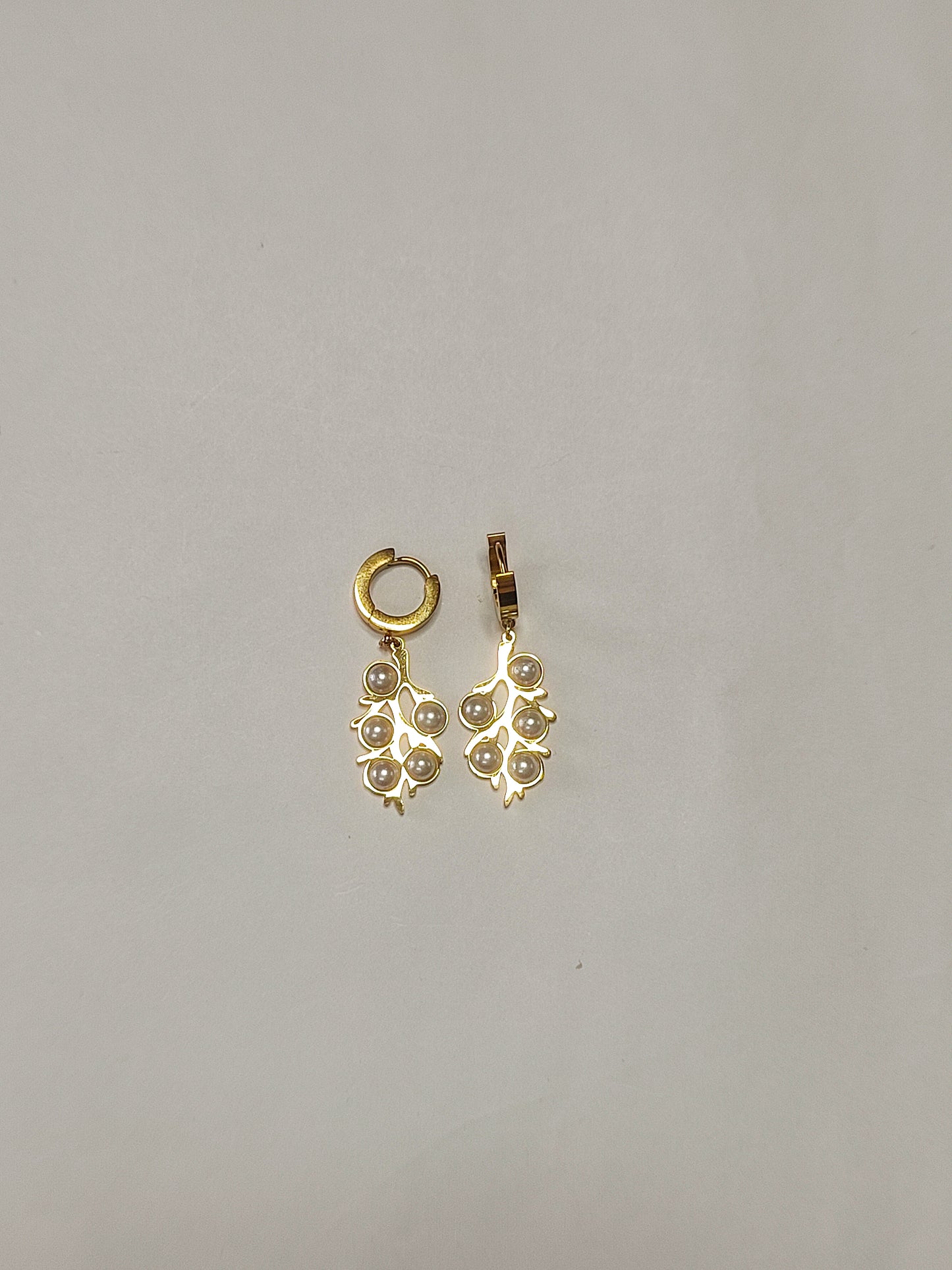 303 Pearl & Gold Cluster Studs