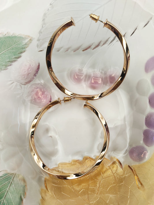 018 Large Gold Twist Hoops