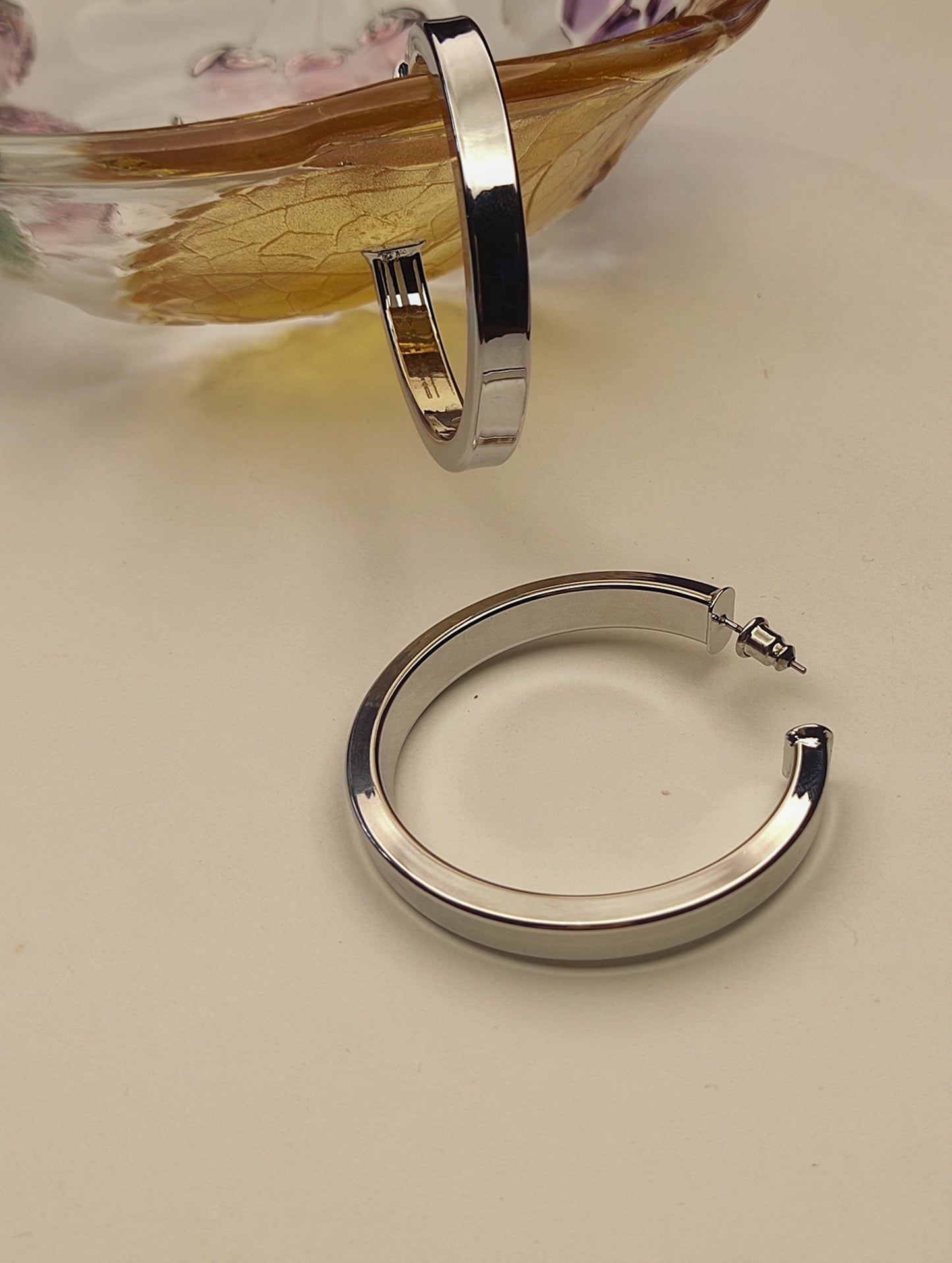 028 Medium Silver Thick Classic Hoops
