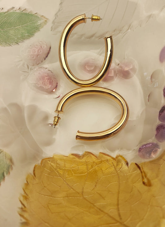 031 Medium Gold Oval Hoops