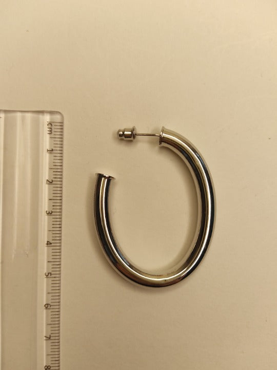035 Large Silver Oval Hoops