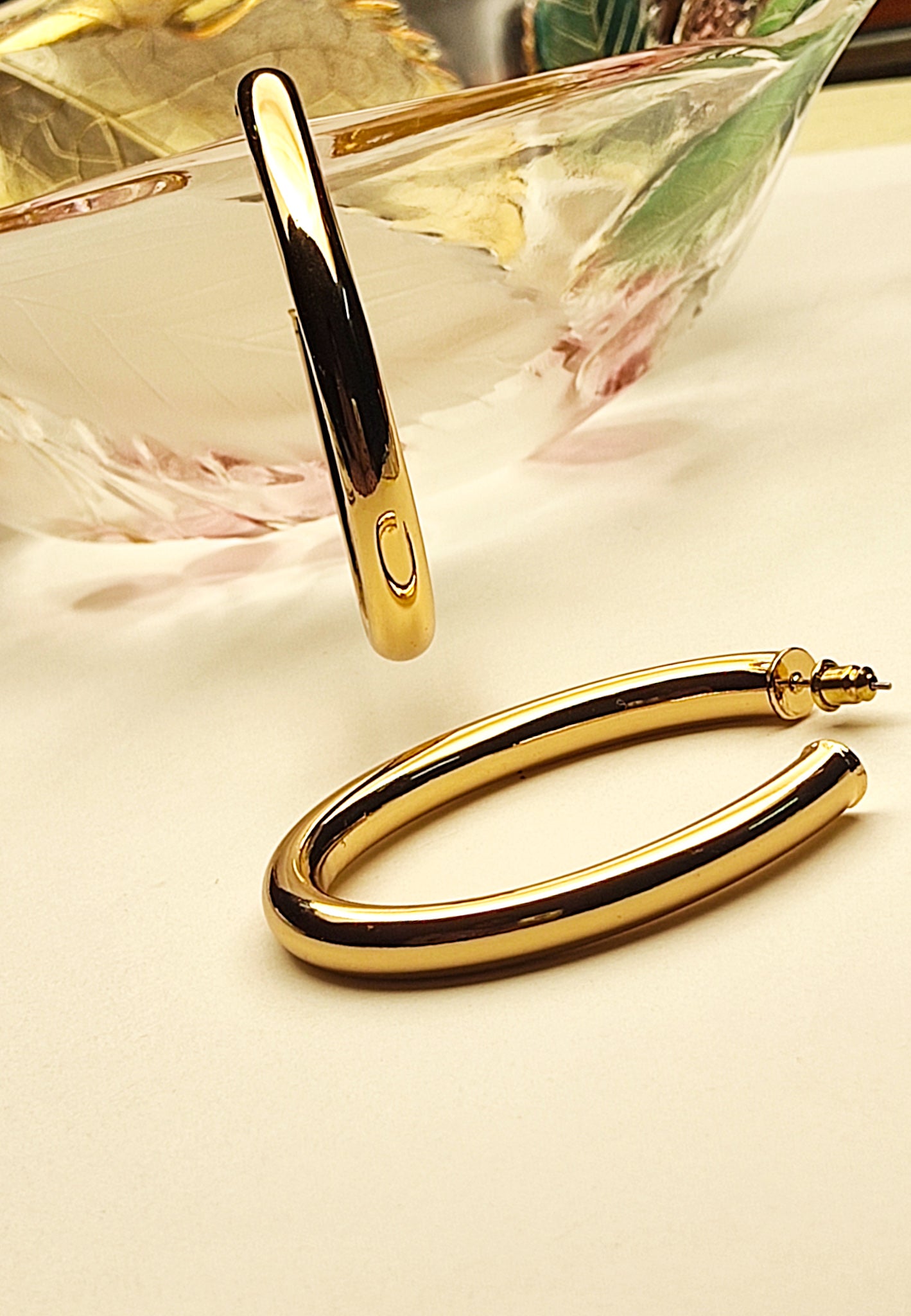 036 Large Gold Oval Hoops