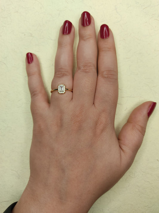 052 Gold Dainty Ring