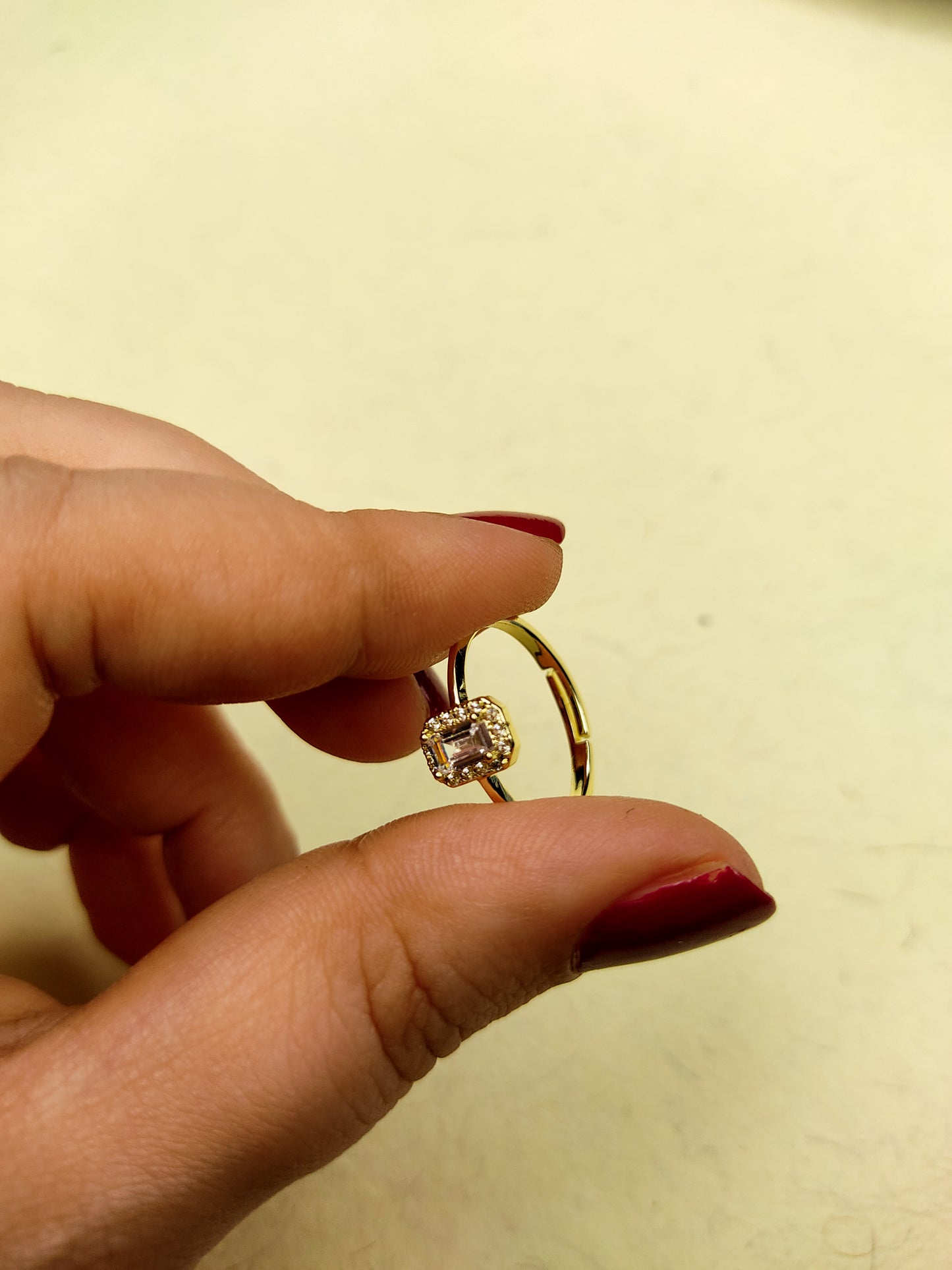 052 Gold Dainty Ring
