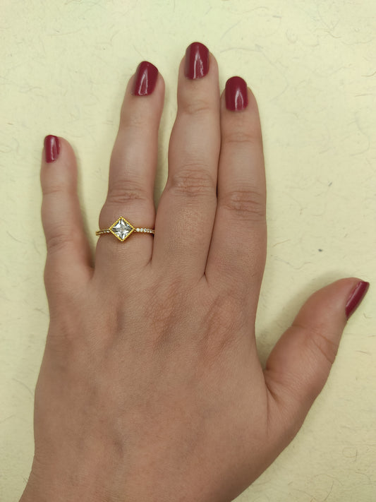 055 Gold Dainty Ring