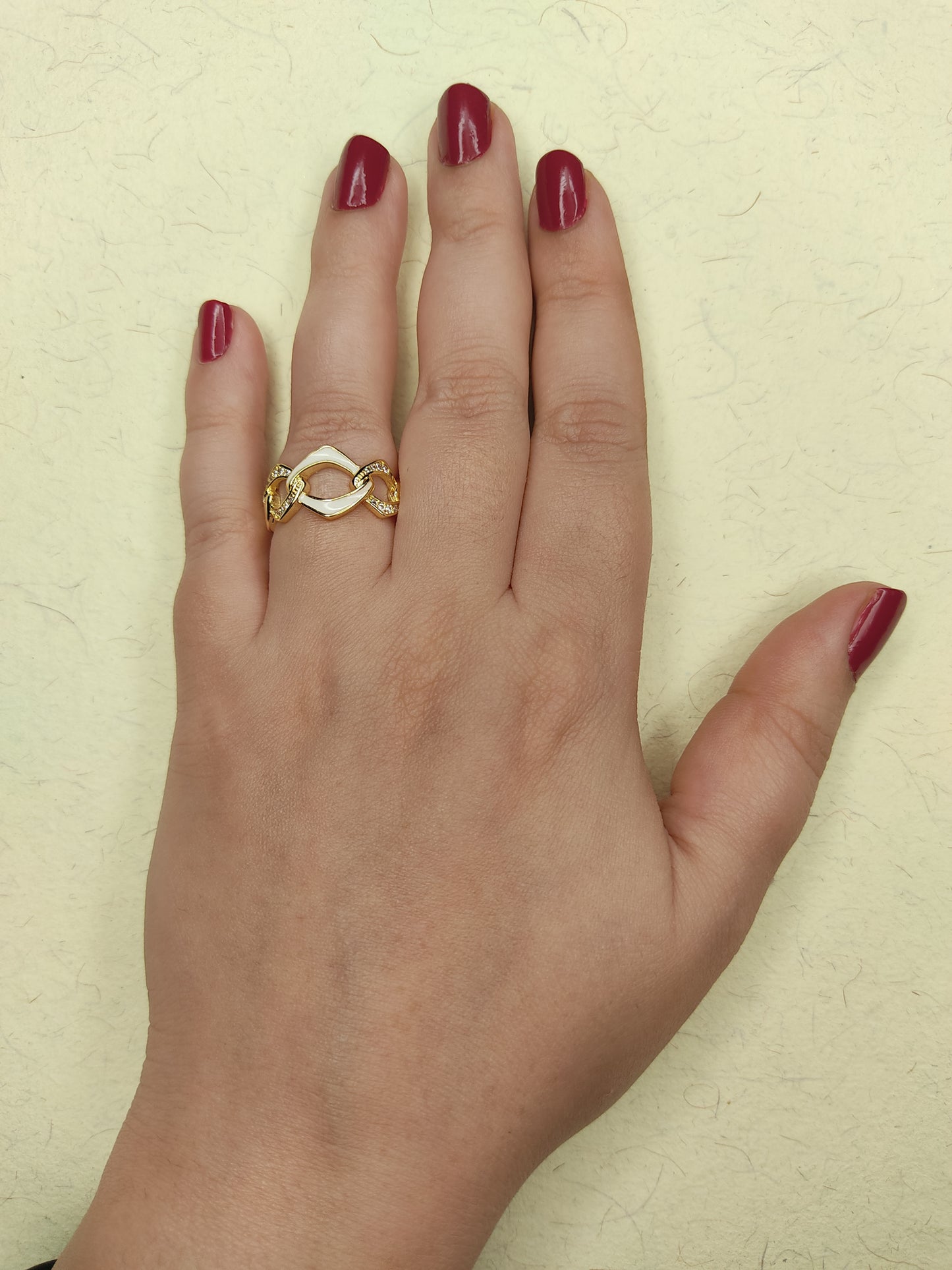 062 Gold White Chain Link Band