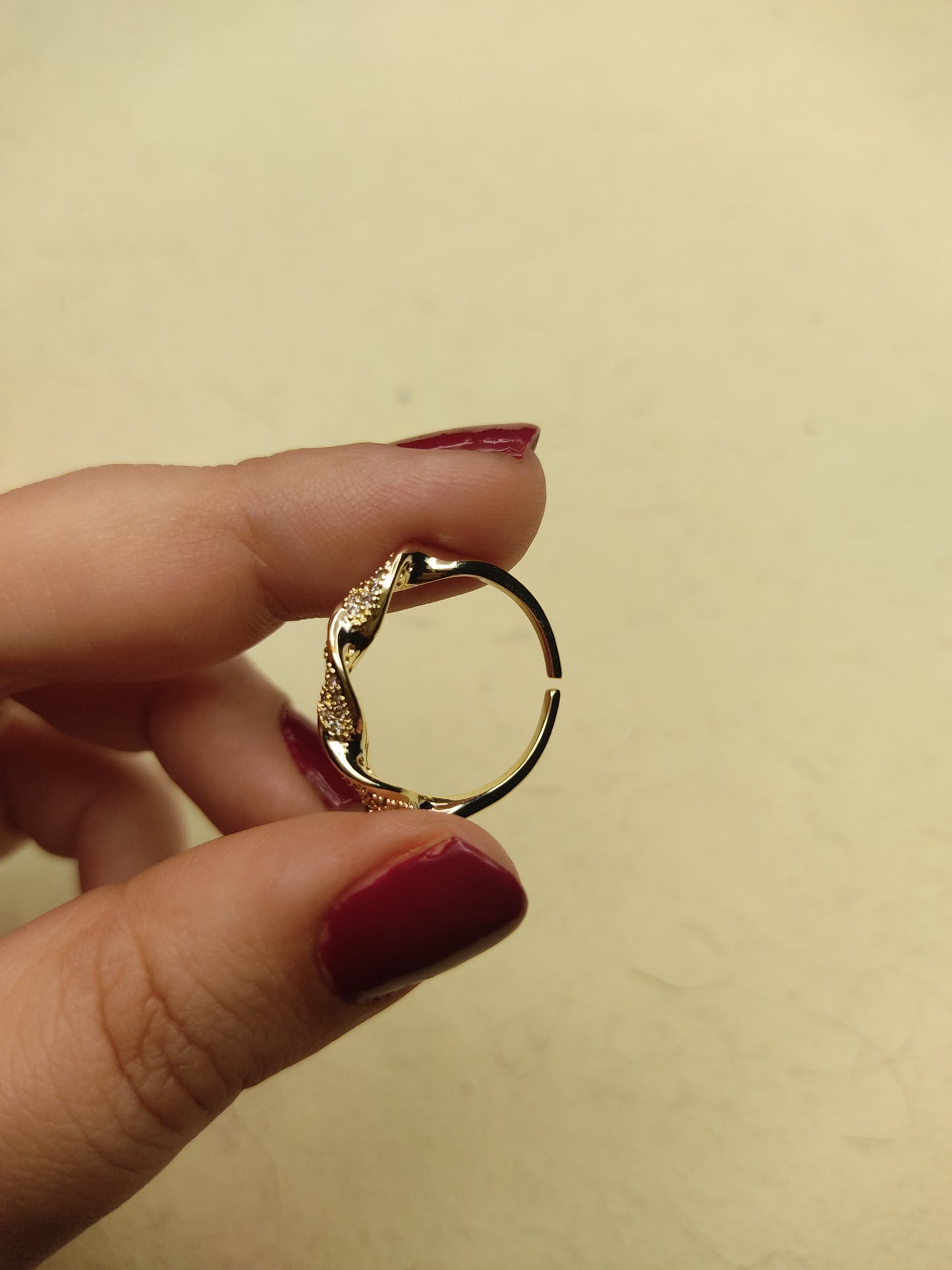 067 Gold Twist Ring