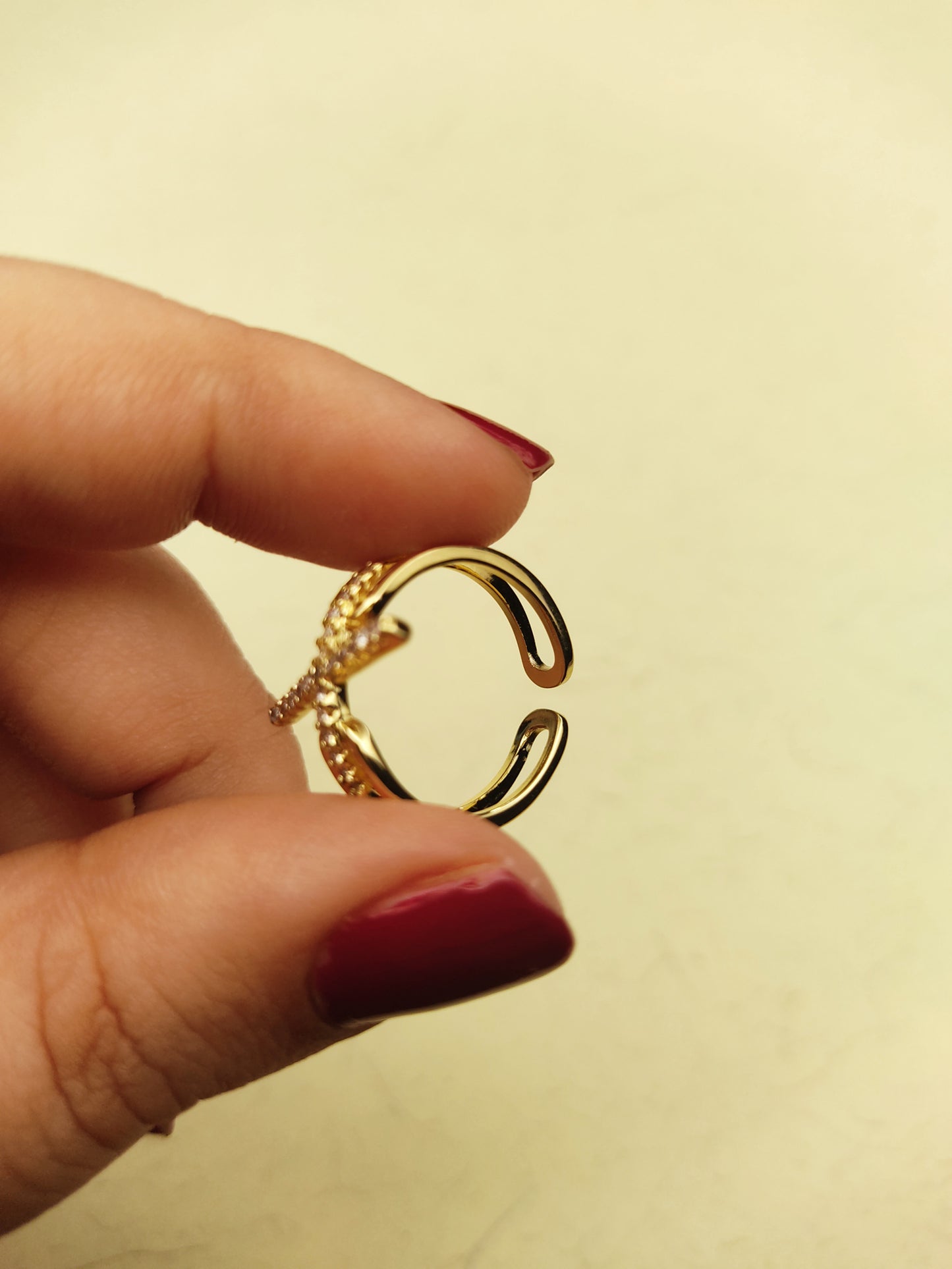076 Gold Abstract X Ring