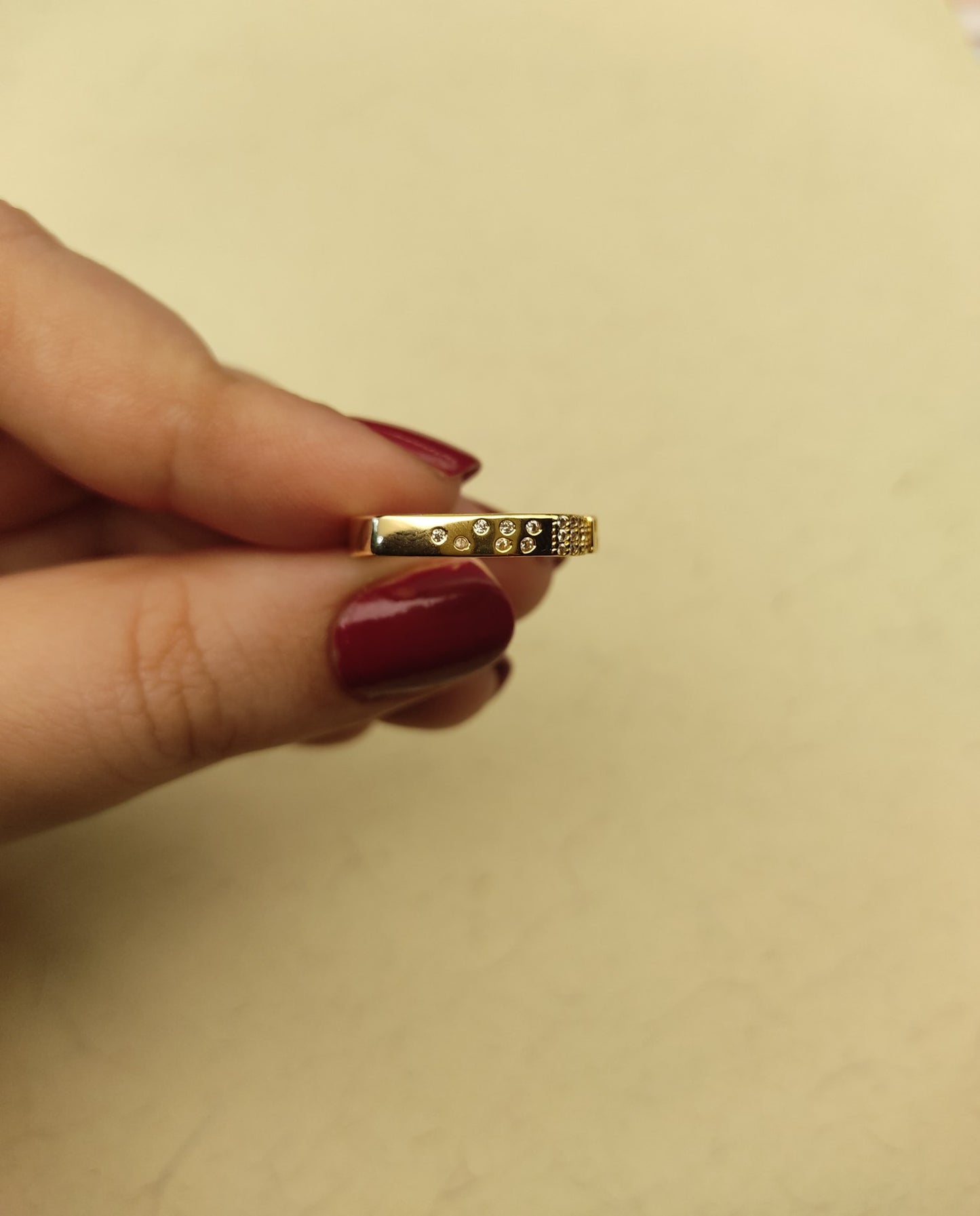 077 Thin Gold Minimalist Band