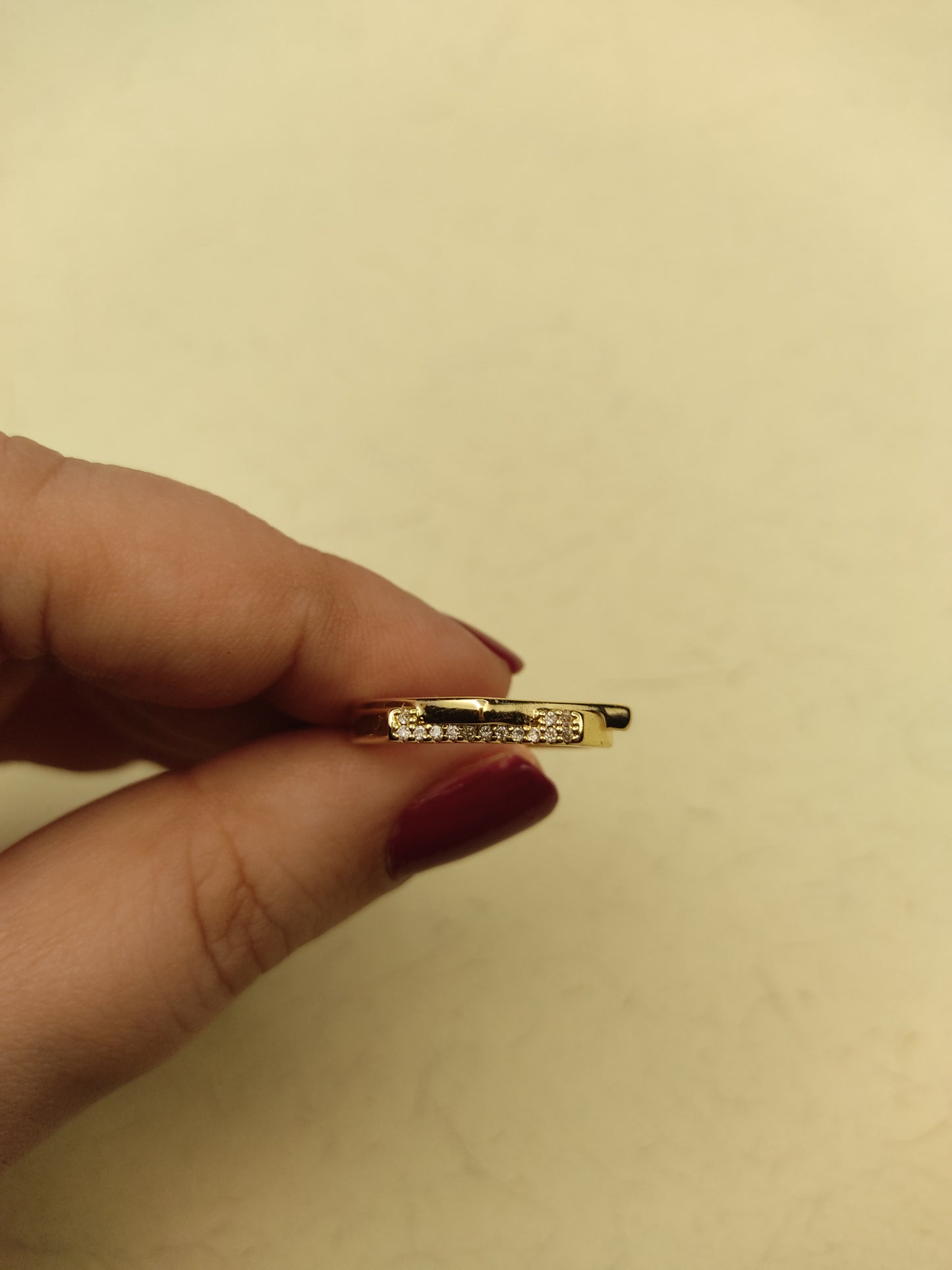 079 Gold Square Asymmetrical Band