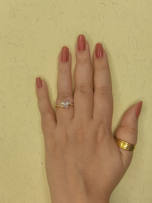 083 Gold Oval Dainty Ring