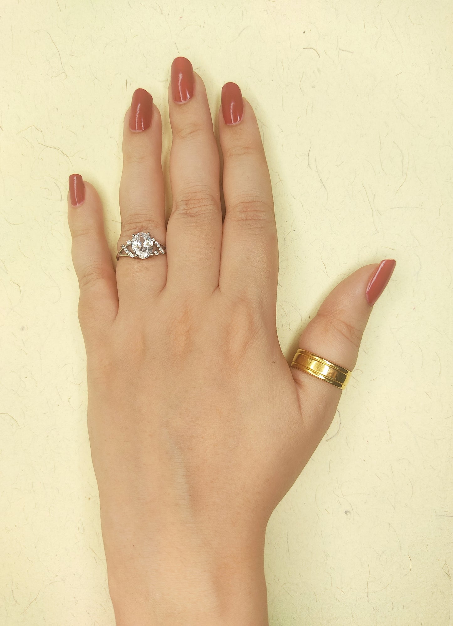 085 Silver Oval Dainty Ring