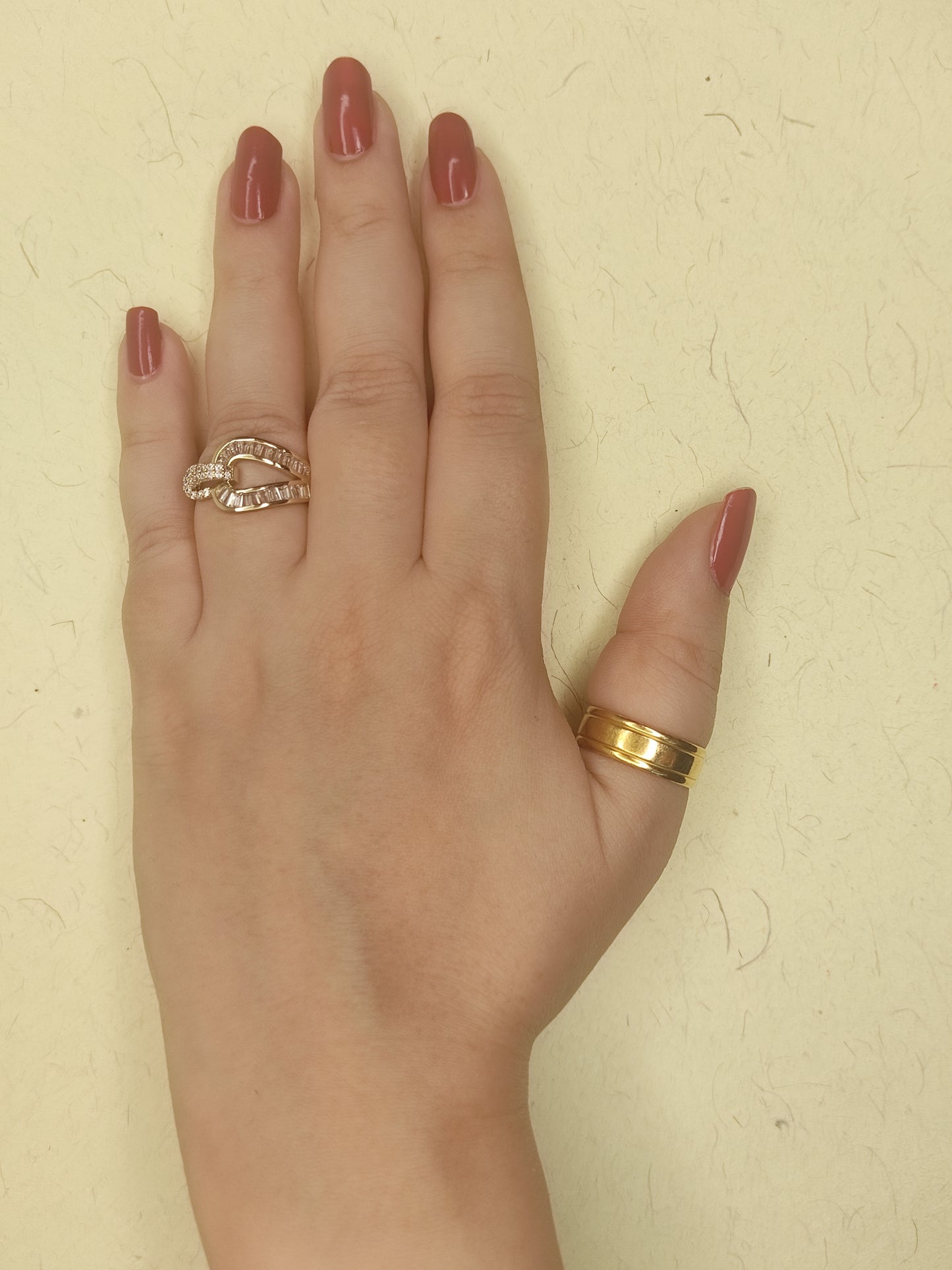 086 Gold Asymmetrical Link Ring