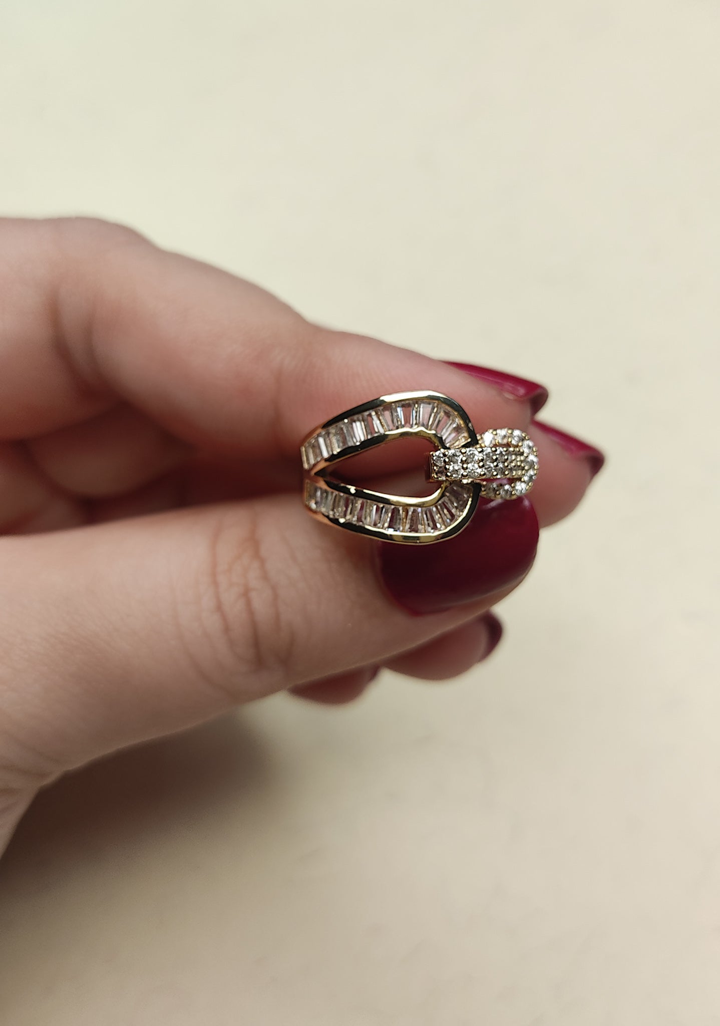 086 Gold Asymmetrical Link Ring