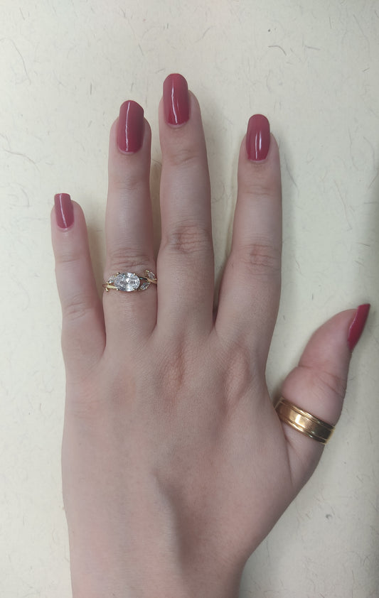 092 Gold Dainty Leaf Ring