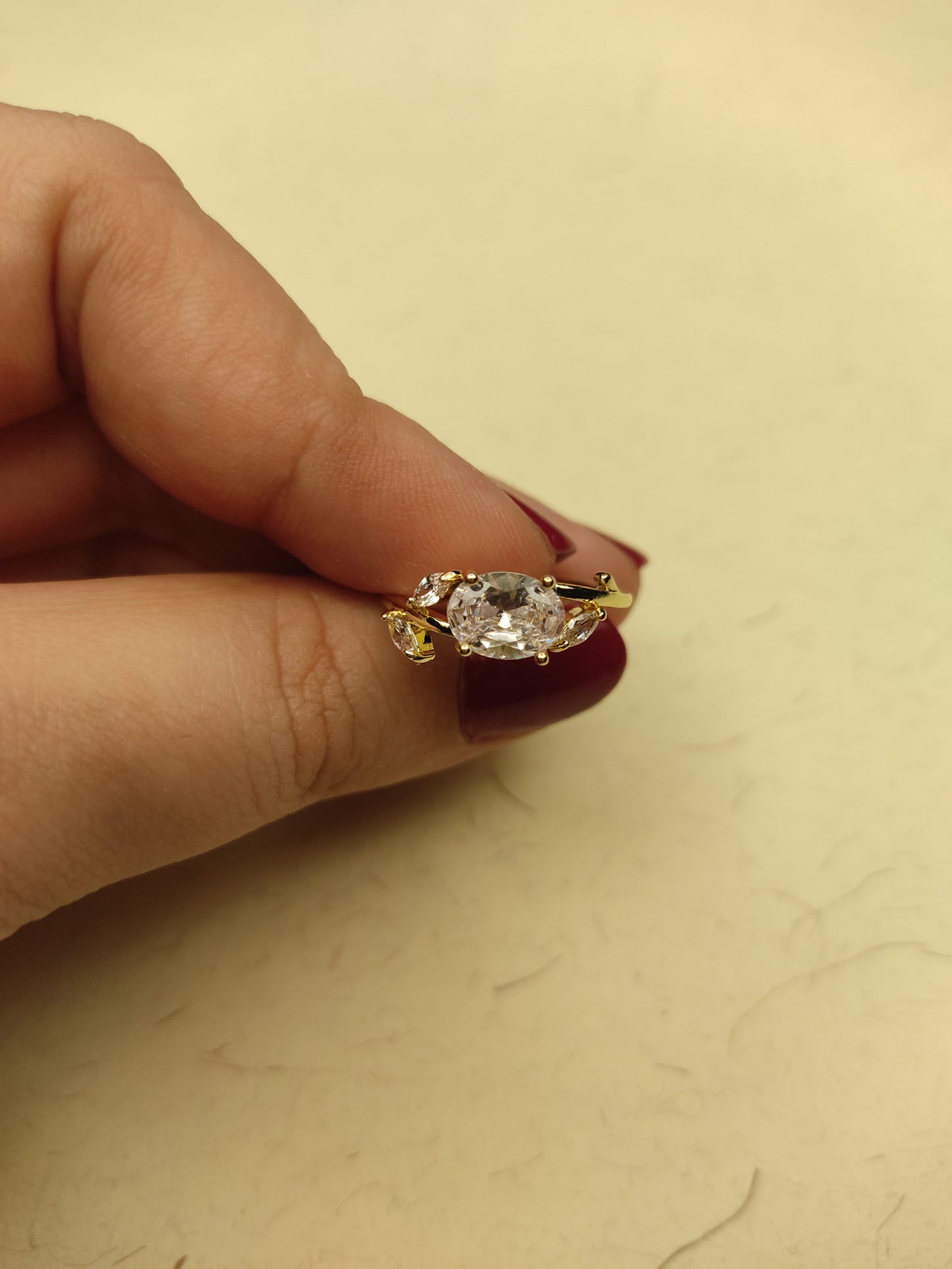 092 Gold Dainty Leaf Ring