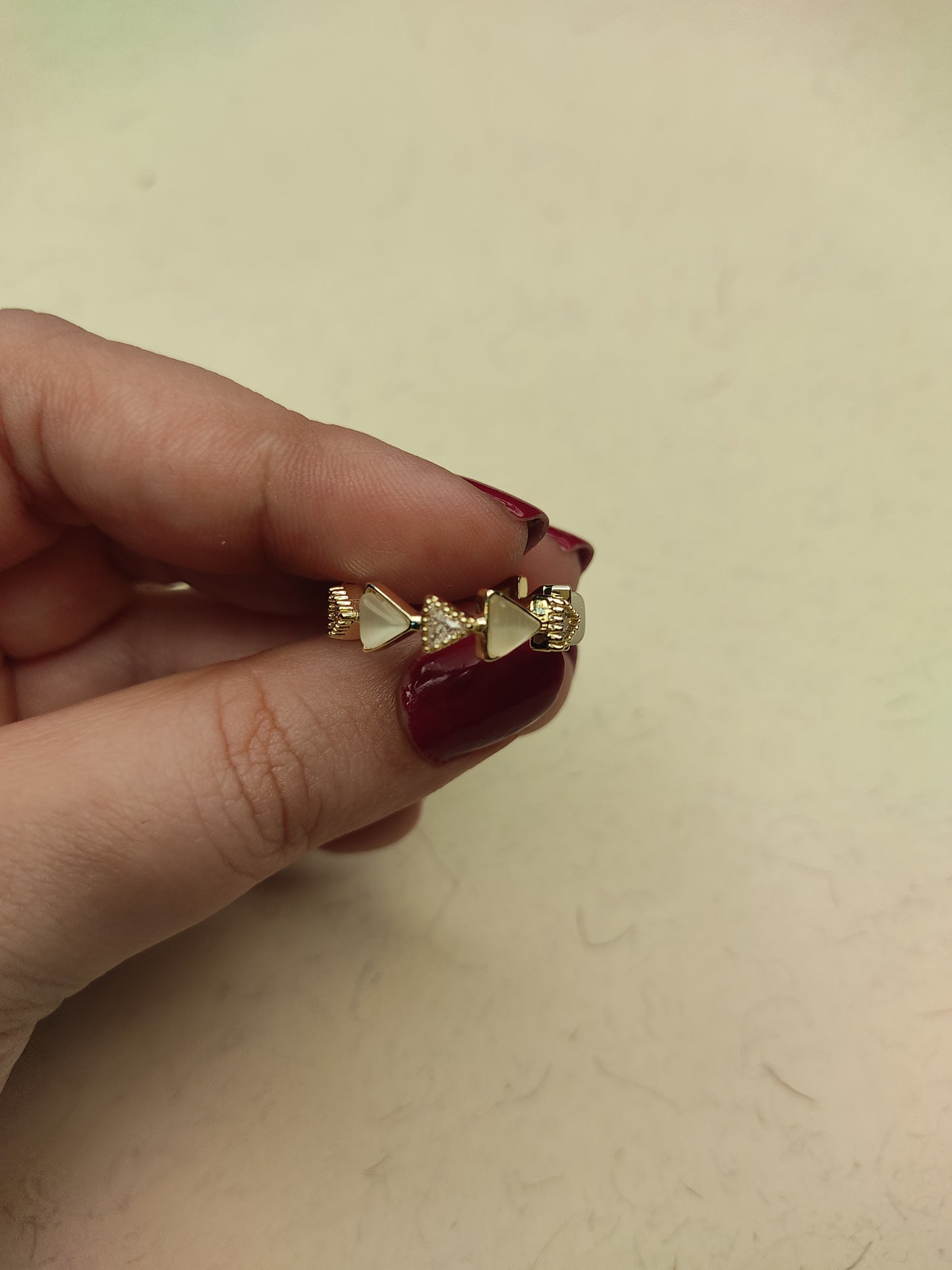 101 Gold and White Triangular Ring