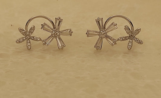 121 Silver Dainty Flower Studs