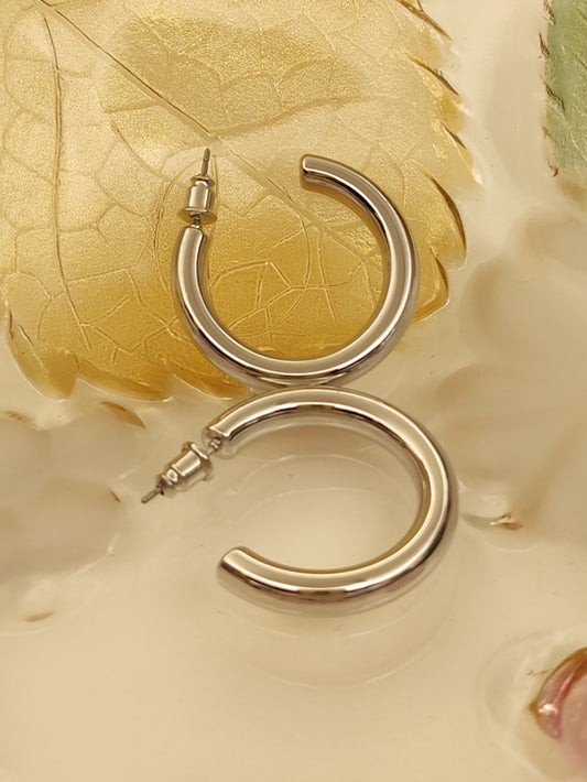 136 Small Silver Classic Hoops