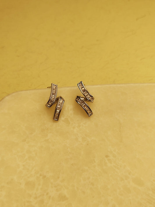 146 Silver Spiral Studs