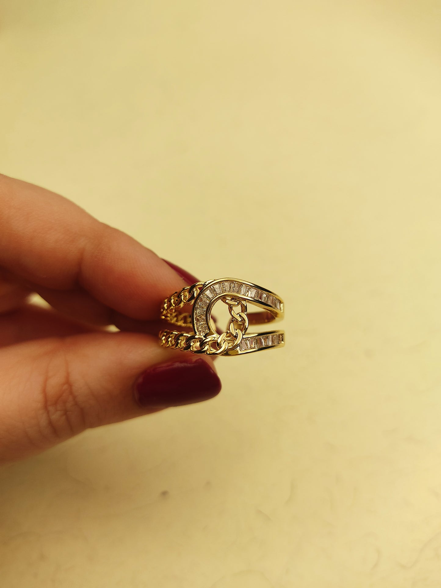 154 Gold Chain Overlap Ring