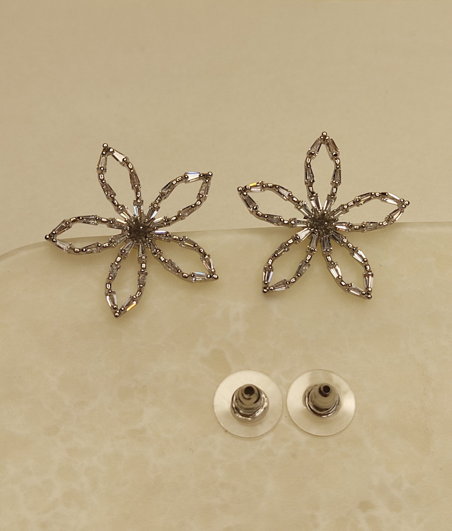 200 Silver Petal Flower Studs