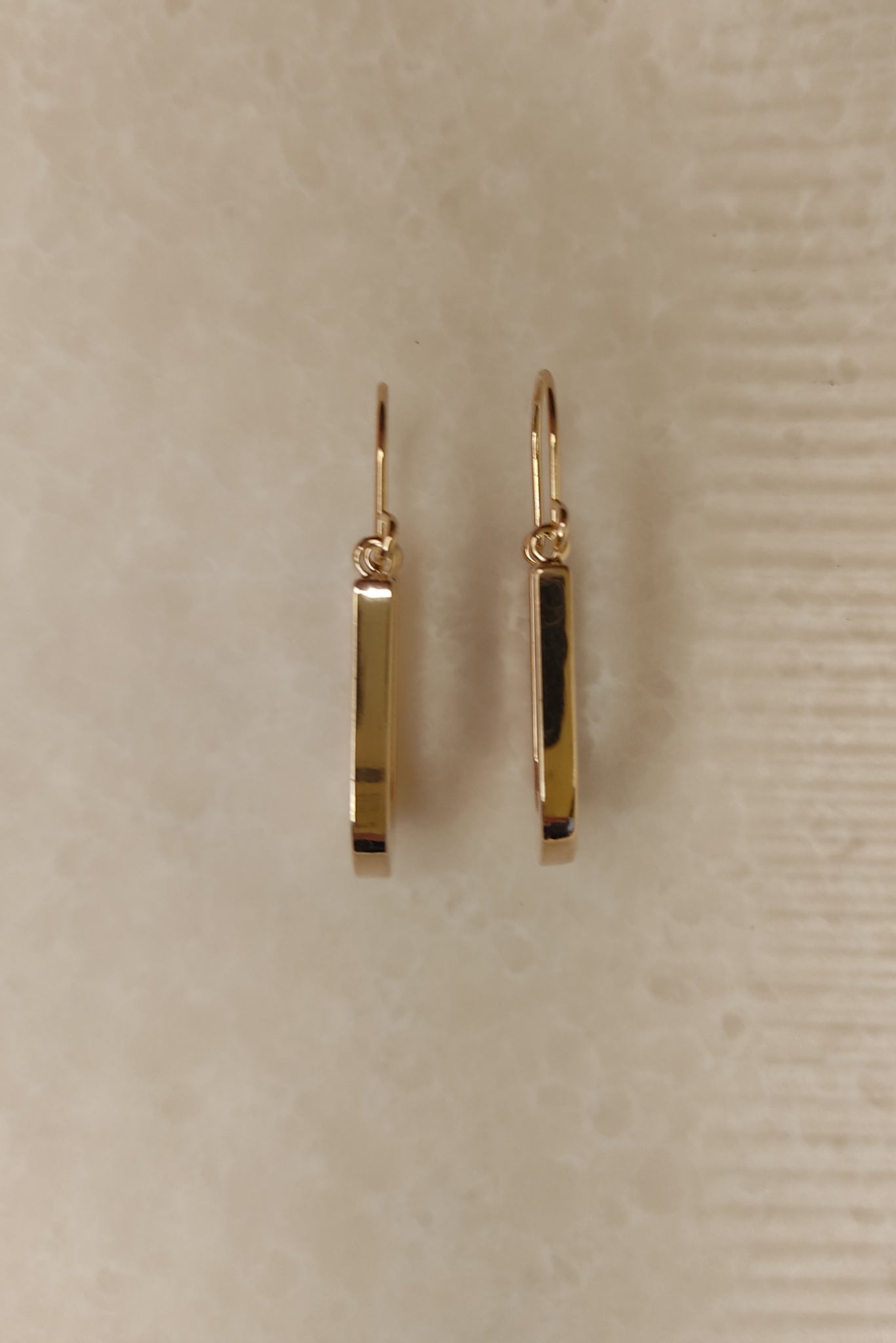 202 Gold Oval Minimalist Earrings