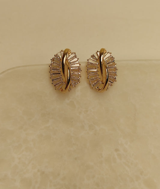 205 Gold Oval Studs