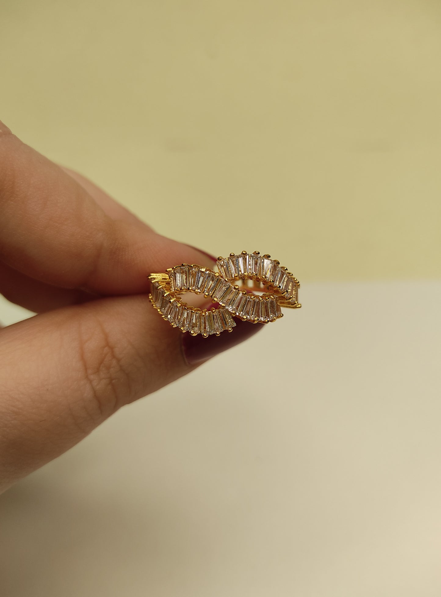 209 Gold Abstract Patterned Ring