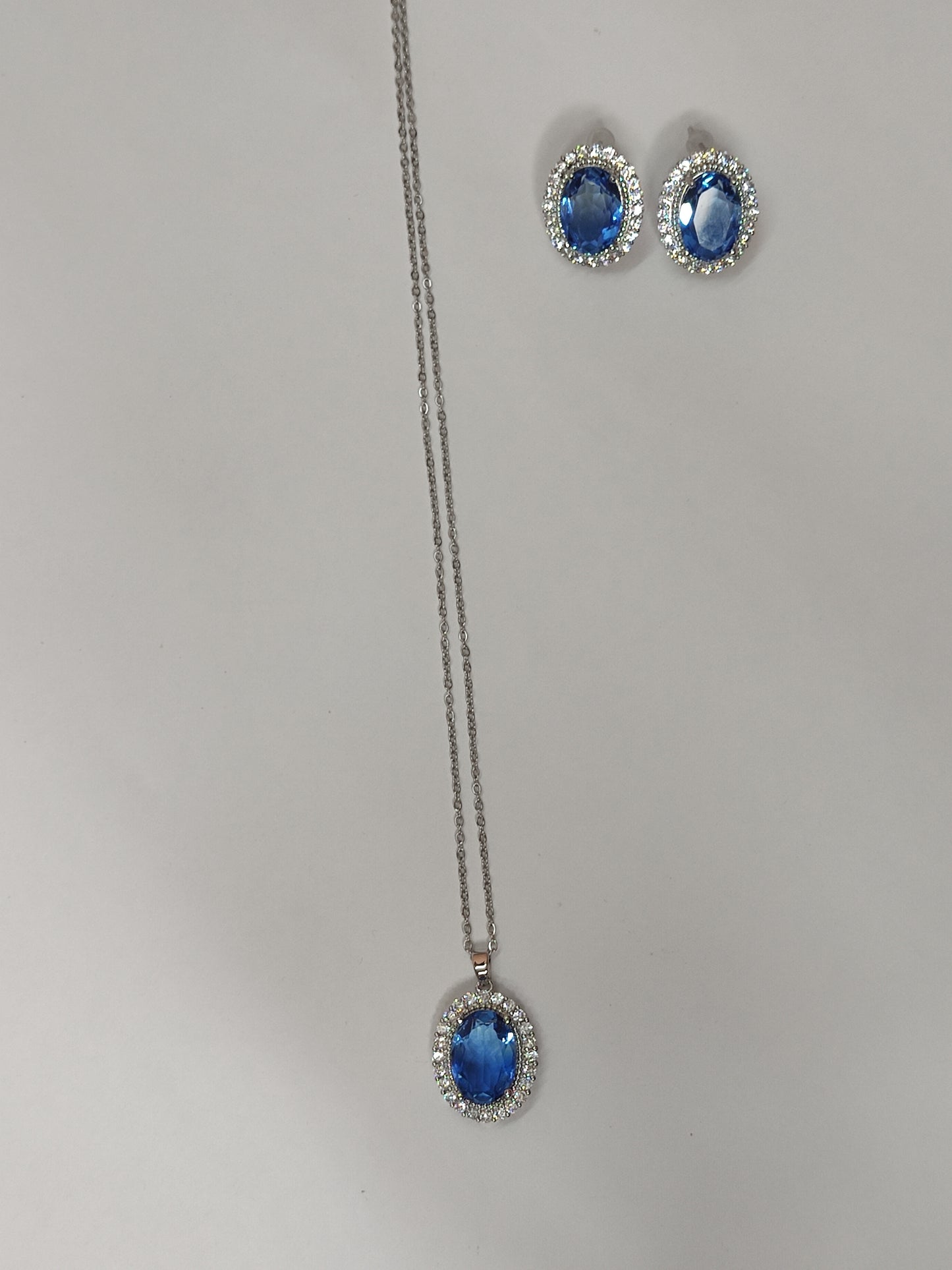 249 Blue & Silver Oval Pendant Set