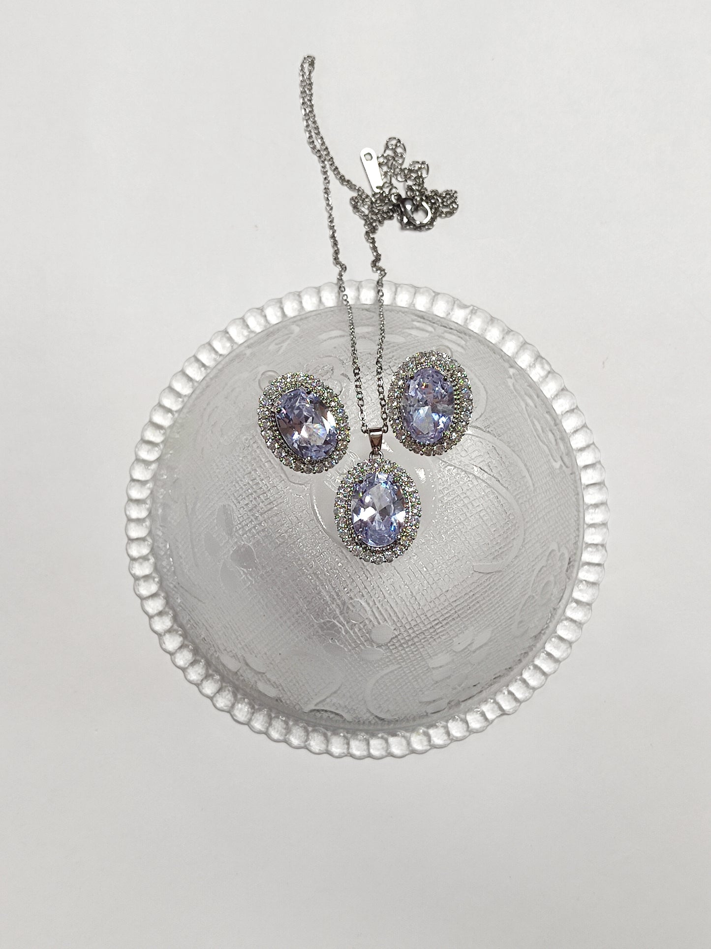 250 Silver Oval Pendant Set