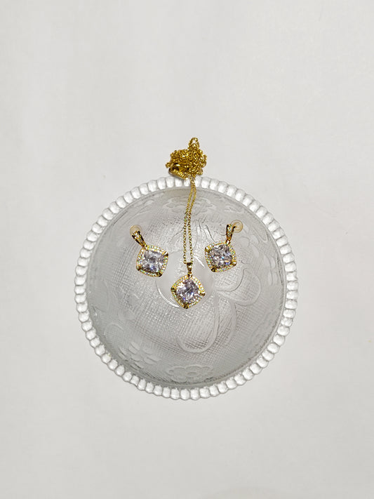 255 Gold Cubic Pendant Set