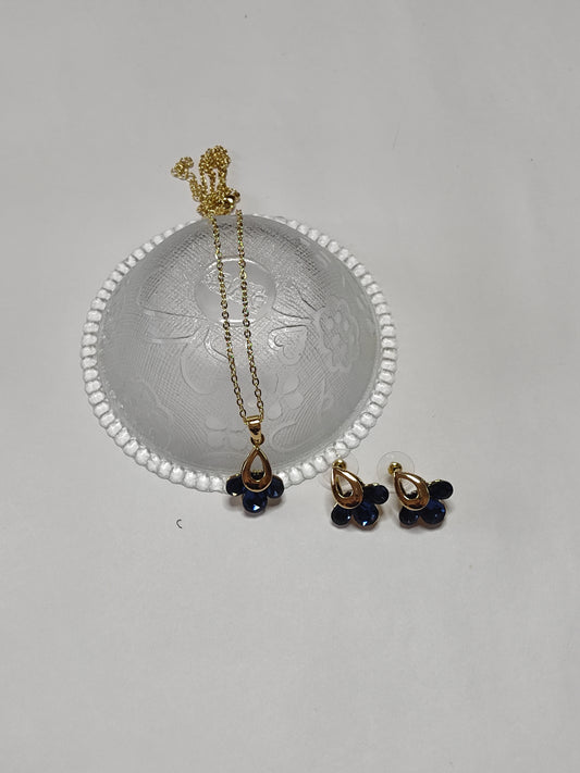 257 Blue Petal Gold Pendant Set