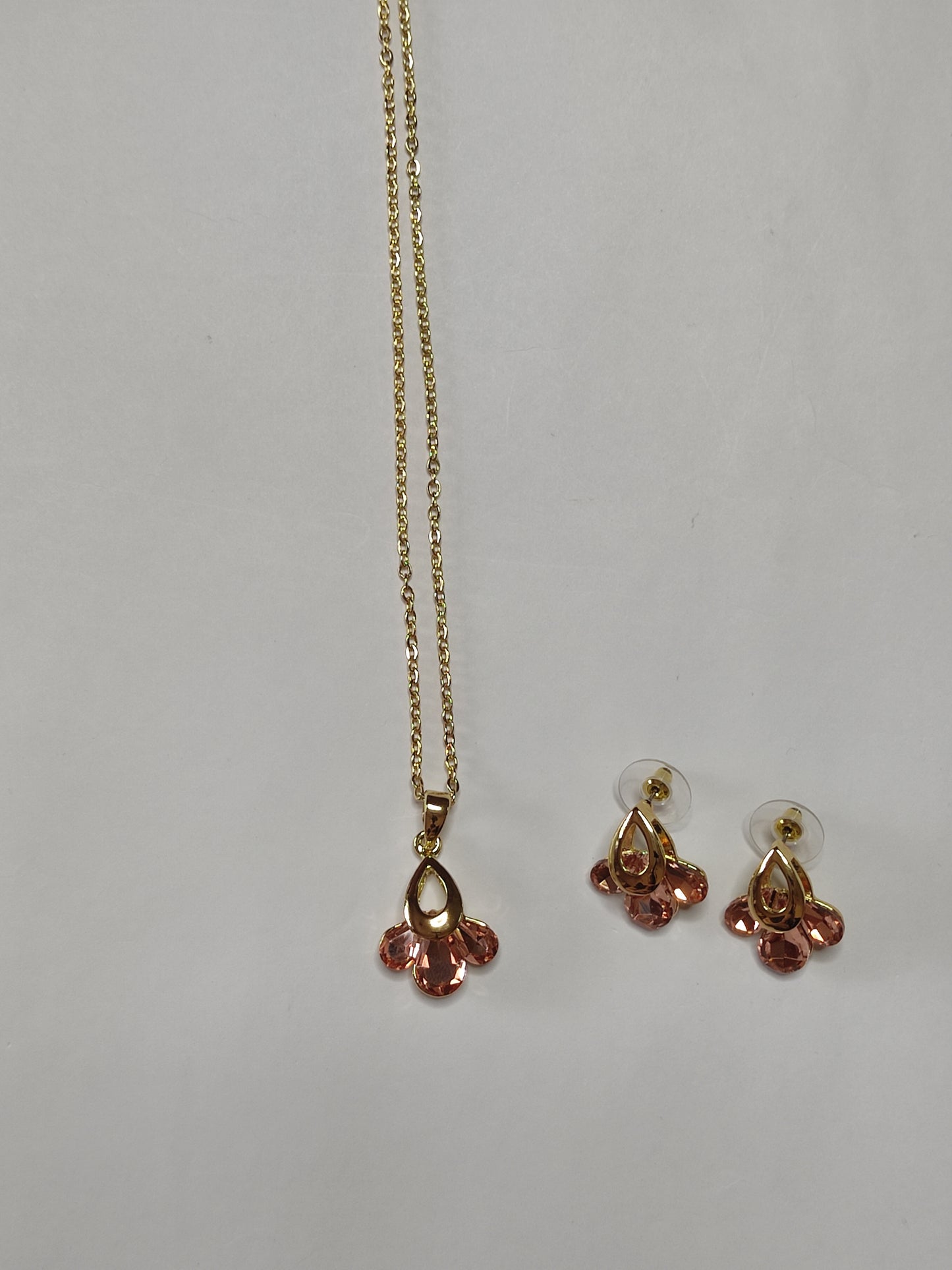 259 Peach Petal Gold Pendant Set