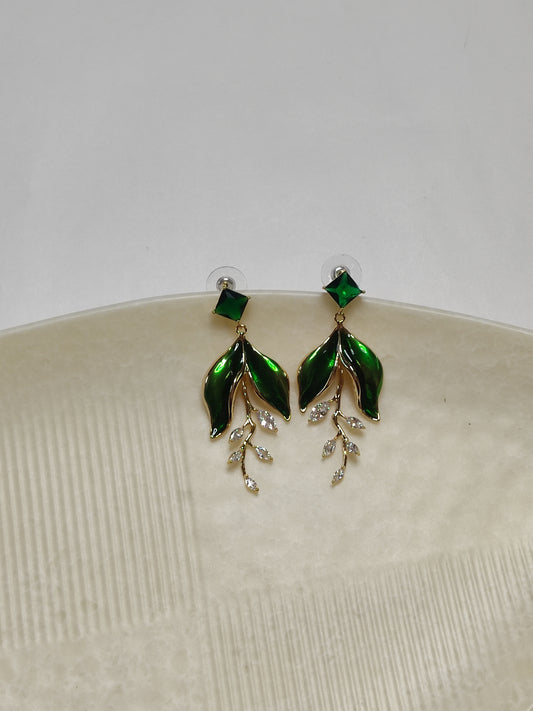 268 Green Leaf Gold Danglers