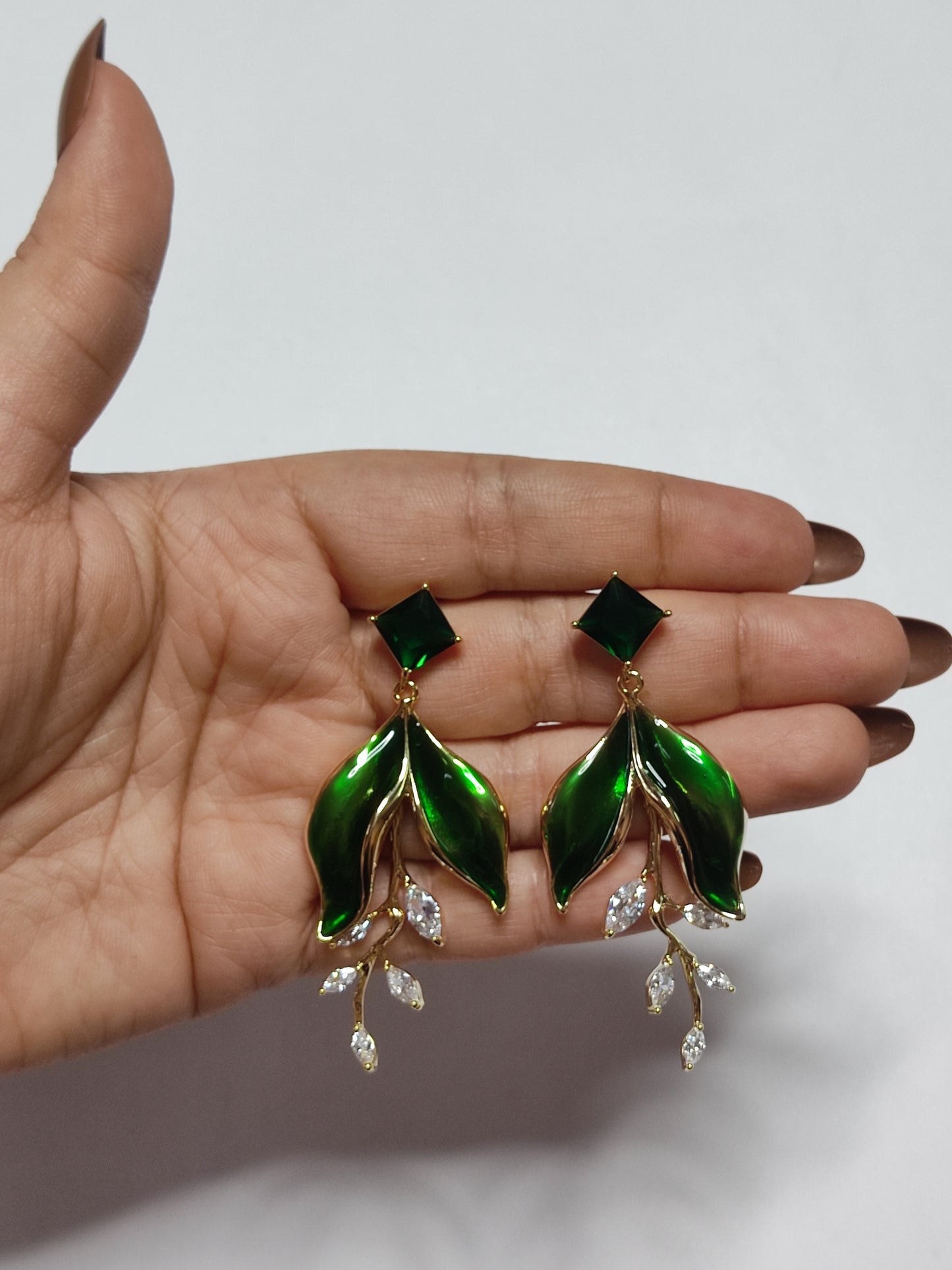 268 Green Leaf Gold Danglers
