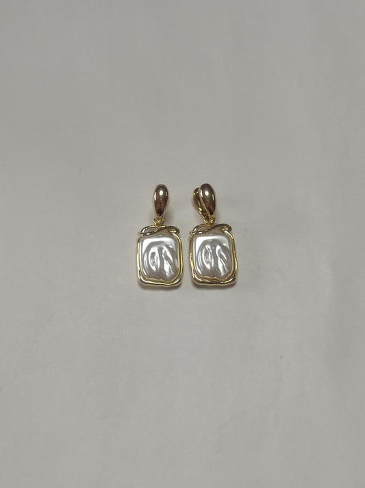283 Gold & Pearl Geometric Danglers